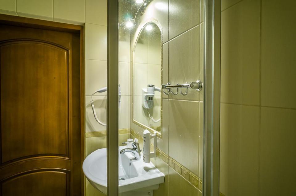 Sichlanski Dworek & Spa Мурзасичле Екстериор снимка