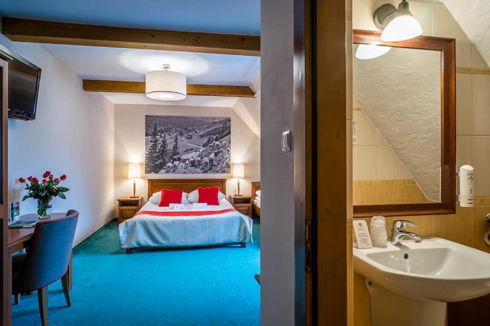 Sichlanski Dworek & Spa Мурзасичле Екстериор снимка
